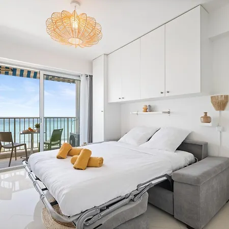 Rives D'or 2, Beautiful Beachfront Studio, Access, Ac