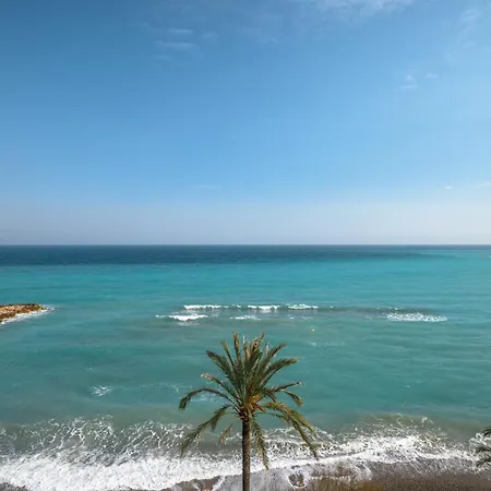 Apartment Rives D'or 2, Beautiful Beachfront Studio, Access, Ac