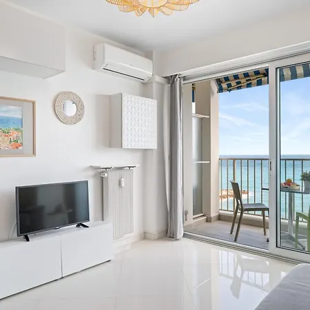 Rives D'or 2, Beautiful Beachfront Studio, Access, Ac *