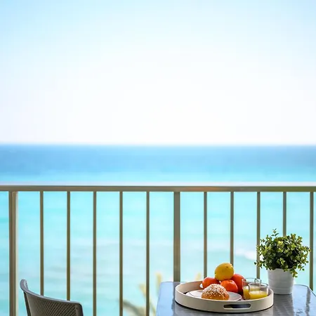 Rives D'or 2, Beautiful Beachfront Studio, Access, Ac * Roquebrune-Cap-Martin