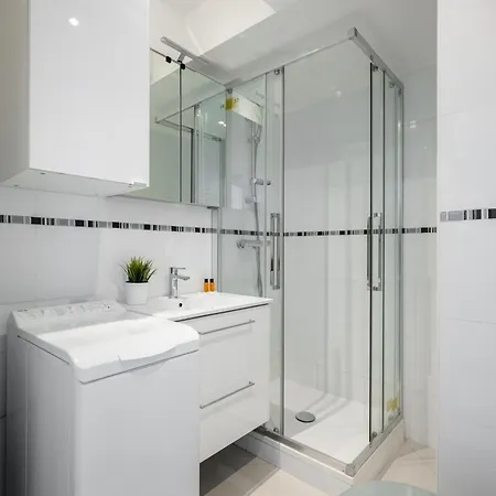 Rives D'or 2, Beautiful Beachfront Studio, Access, Ac * Roquebrune-Cap-Martin