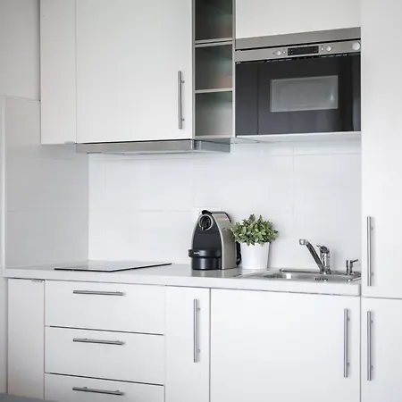 Rives D'or 2, Beautiful Beachfront Studio, Access, Ac 罗克布吕讷-卡普马丹