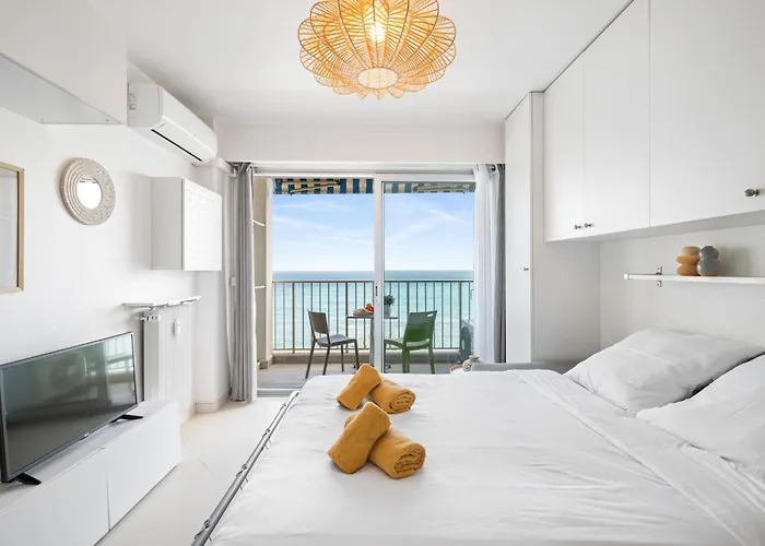 Rives D'or 2, Beautiful Beachfront Studio, Access, Ac * روكوبرُن كاب مارتي