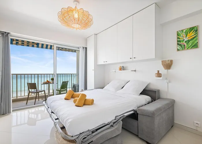 Rives D'or 2, Beautiful Beachfront Studio, Access, Ac